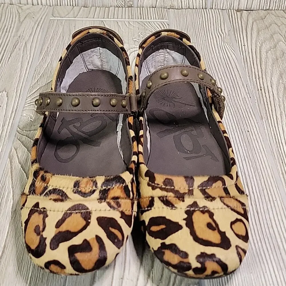 OTBT Gamine Cheetah Print Mary Jane Flats Womens Size 6.5 NEW